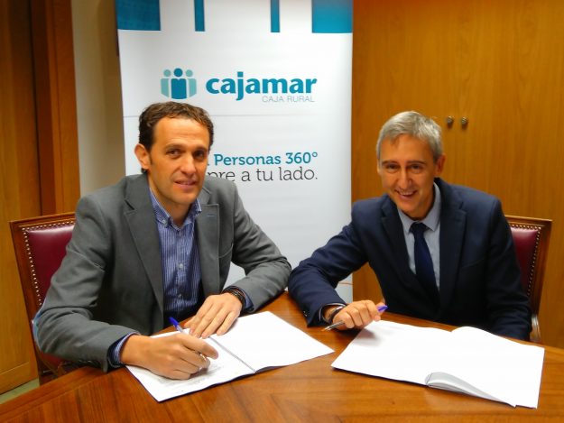 foto-firma-convenio-cajamar